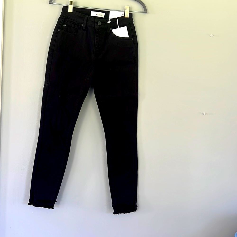 NEW NEW NEW!!! Brand new KanCan ripped skinny jeans, frayed bottoms. size 3/25